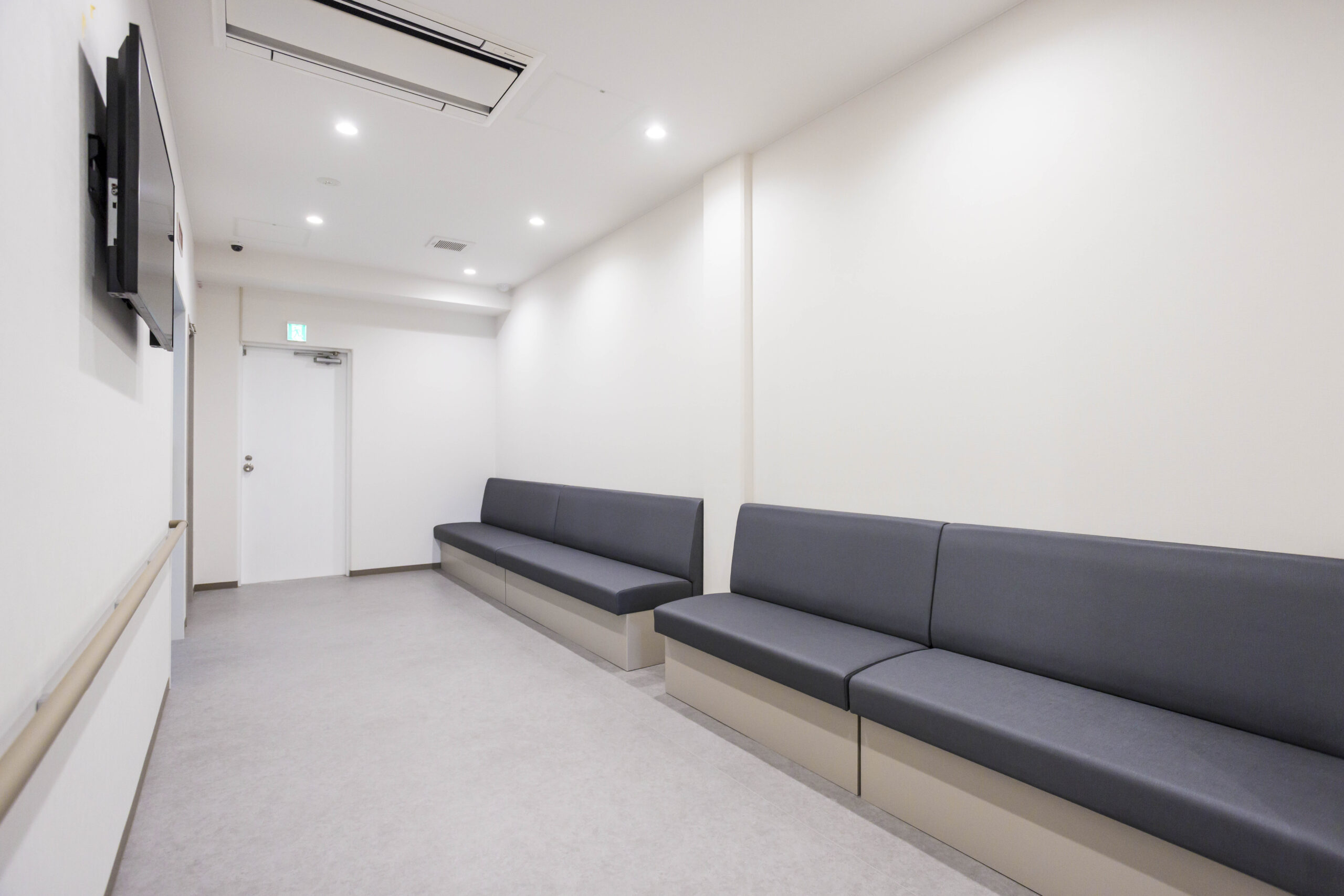 整形外科待合室