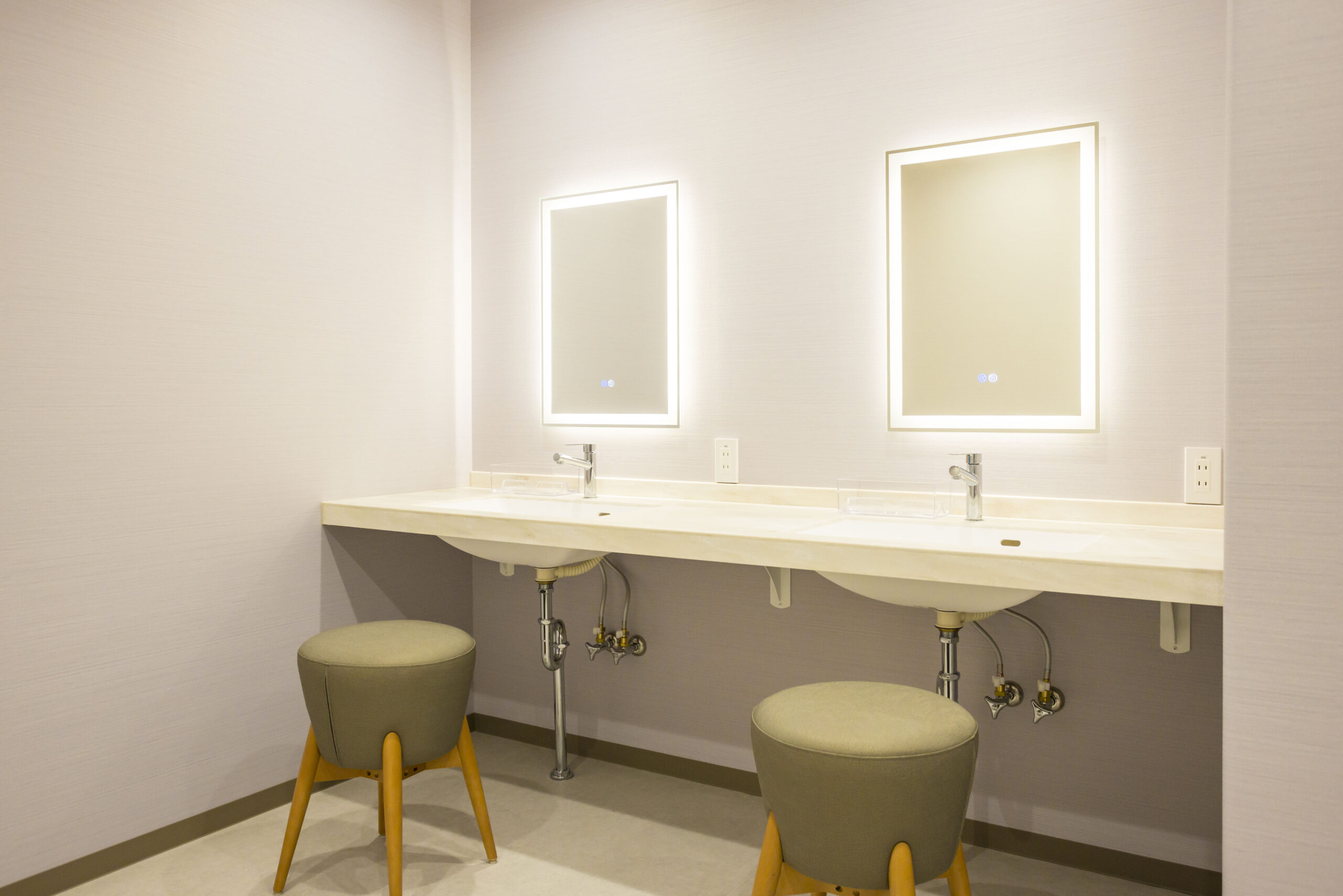 パウダールーム